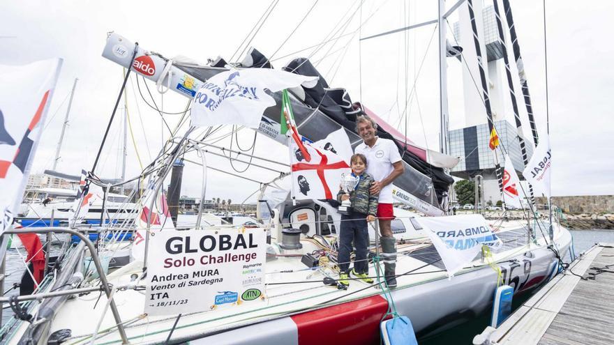 Andrea Mura, tercero en acabar la vuelta al mundo desde A Coruña