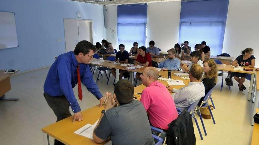 Desarrollo de una clase sobre infraestructuras en el campus de Mieres.