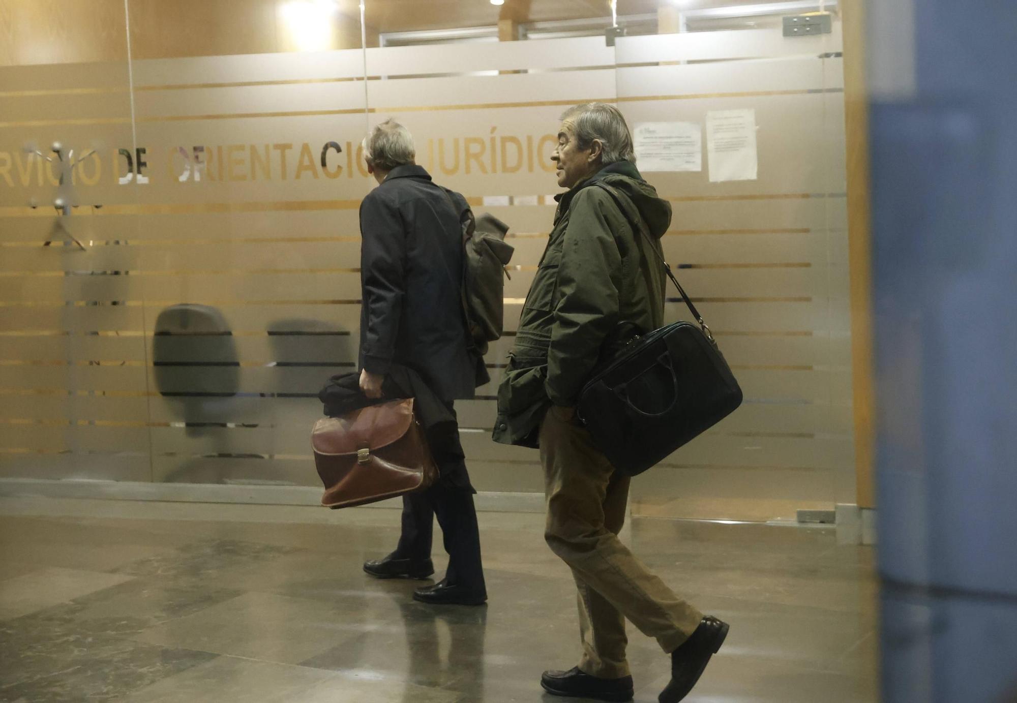 Francisco Álvarez-Cascos se sienta este martes en el banquillo por un presunto delito de apropiación indebida