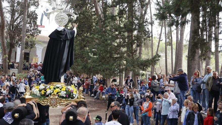 Llíria celebra la festividad de Sant Vicent con su popular rogativa