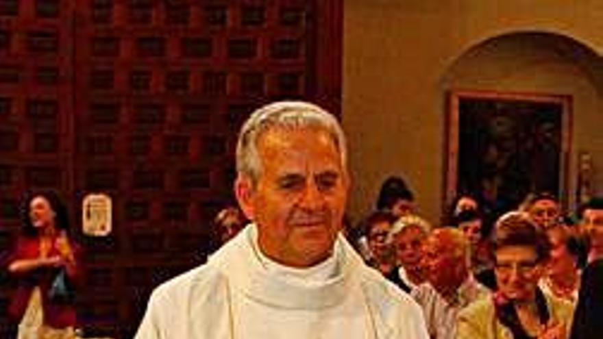 Don Paco durante la celebración de sus 50 años de sacerdocio.