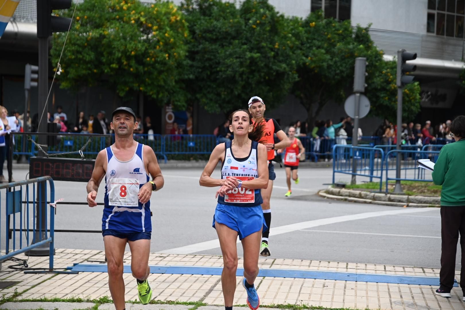 GALERÍA | Alexandre Miguel Carrilho y Gema Martín ganan el medio maratón Elvas-Badajoz