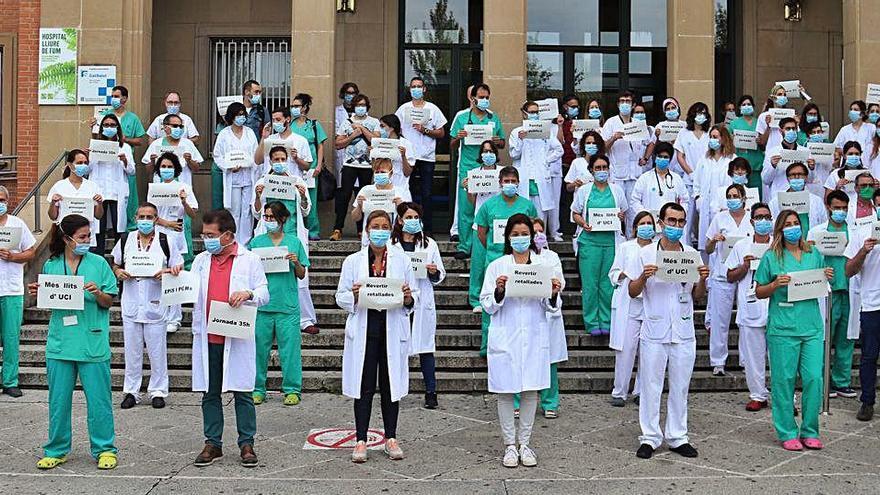 Personal mèdic del Trueta en una protesta en què demanaven més descansos el juny passat