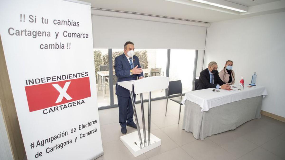 Un momento de la presentación, ayer en Cartagena. | IVÁN URQUÍZAR