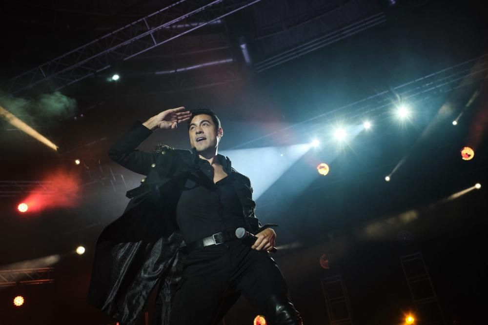 El cantante Carlos Rivera triunfa en Tenerife