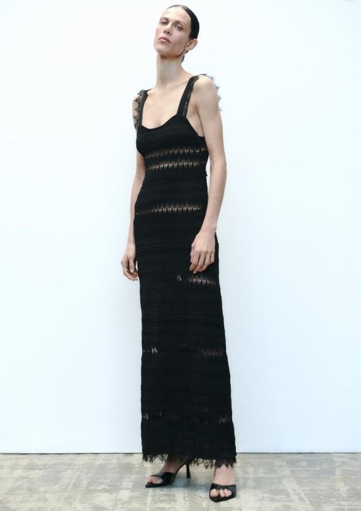 Vestido negro de hilo metalizado y encaje de Zara