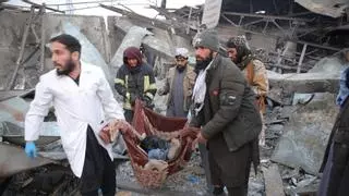 Bombardean el hospital de drogodependientes de Afganistán dejando 400 muertos