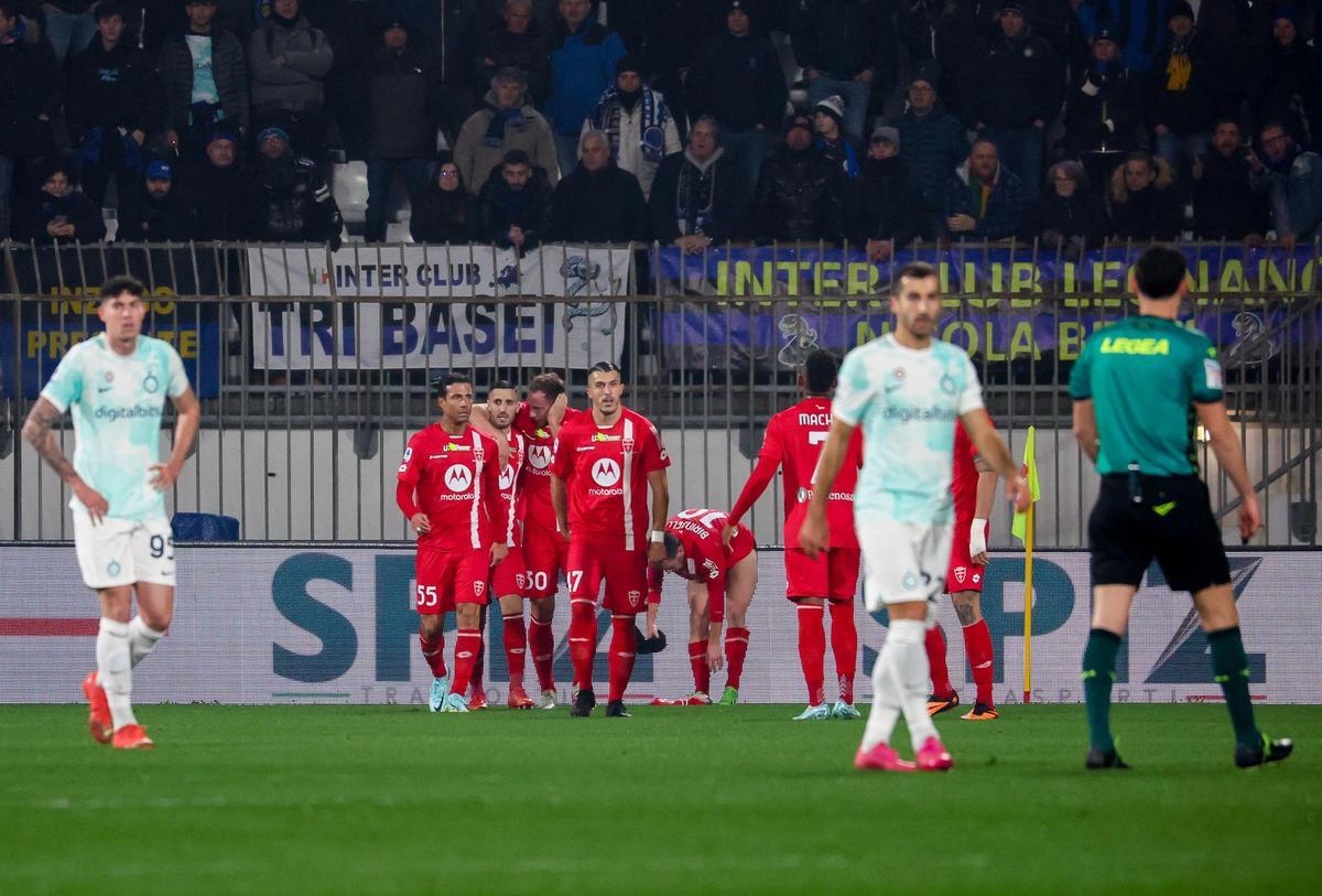 El Monza le aguó la fiesta la Inter en el descuento