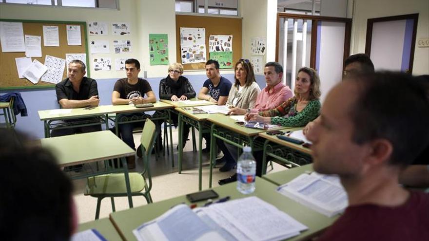 Casi 3.000 personas se quedan fuera de las escuelas de idiomas