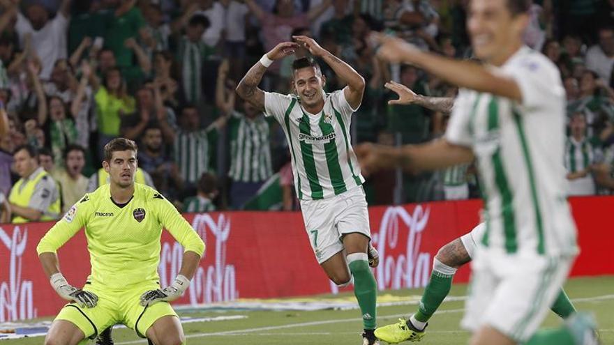 El palmeño Sergio León responde a las expectativas en el Betis