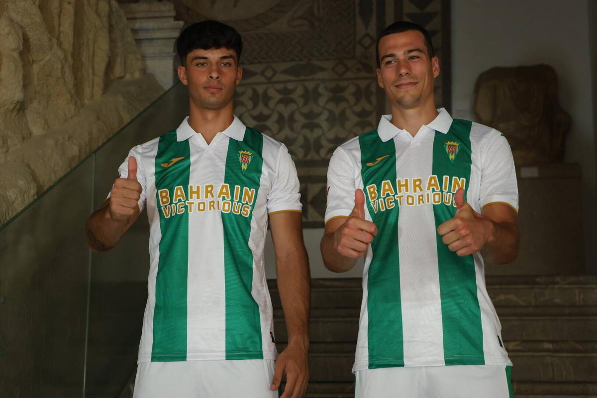 Las presentaciones de Damián Cáceres y Jacobo Martí como jugadores del Córdoba CF, en imágenes