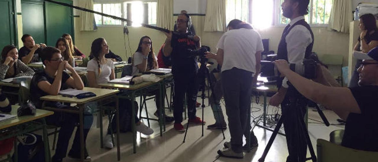 Un momento de la grabación del vídeo en el instituto de Secundaria.