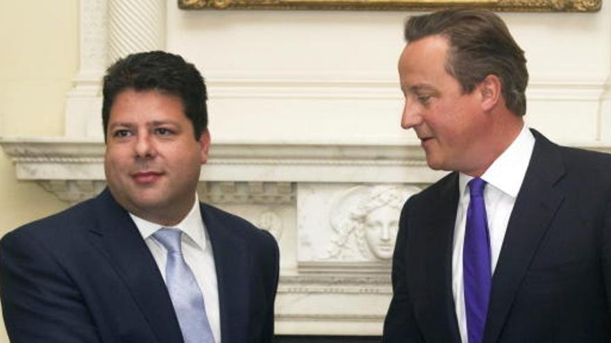 Fabián Picardo y David Cameron.