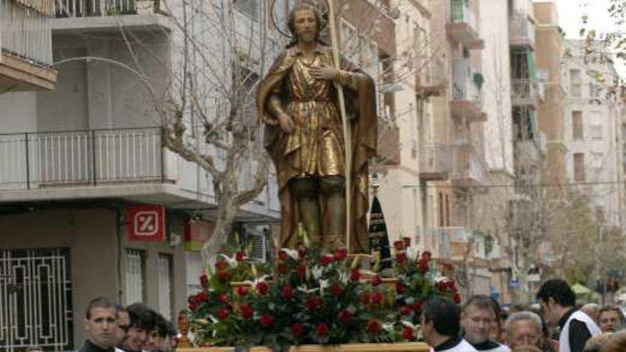 Festeros contra viento y marea