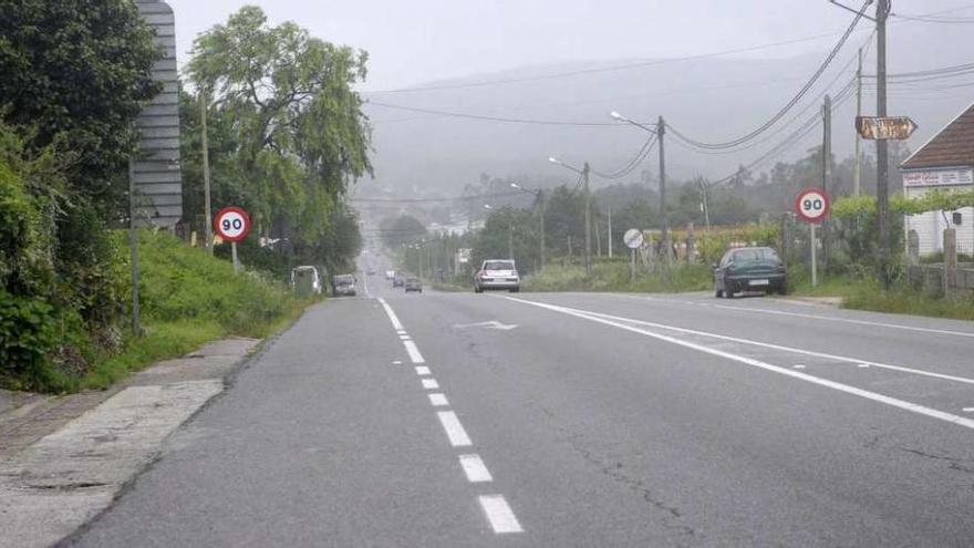 La carretera PO-531 que une Vilagarcía con Pontevedra. // Noé Parga