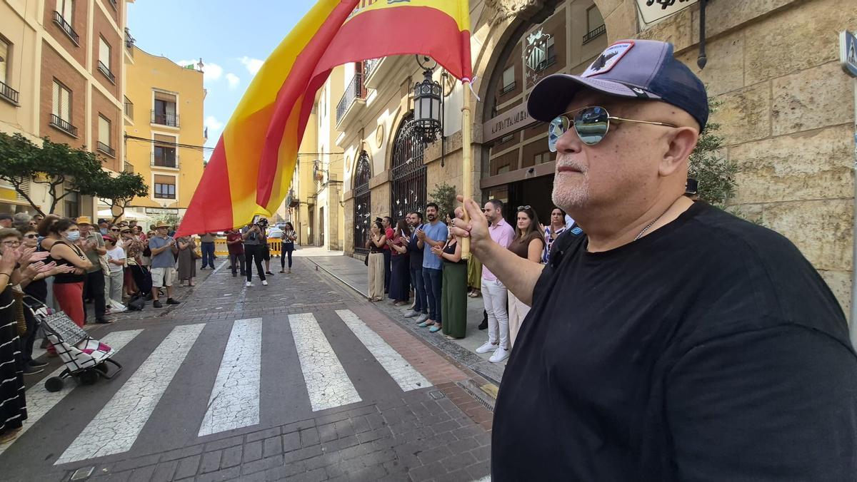 La bandera de España ha estado presente en el acto.