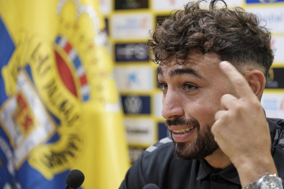 L’exbarcelonista Munir es va escapar de Teheran recorrent 16 hores per carretera mentre plovien míssils: «És una bogeria»