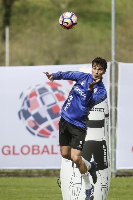 Entrenamiento del Real Oviedo en El Requexón