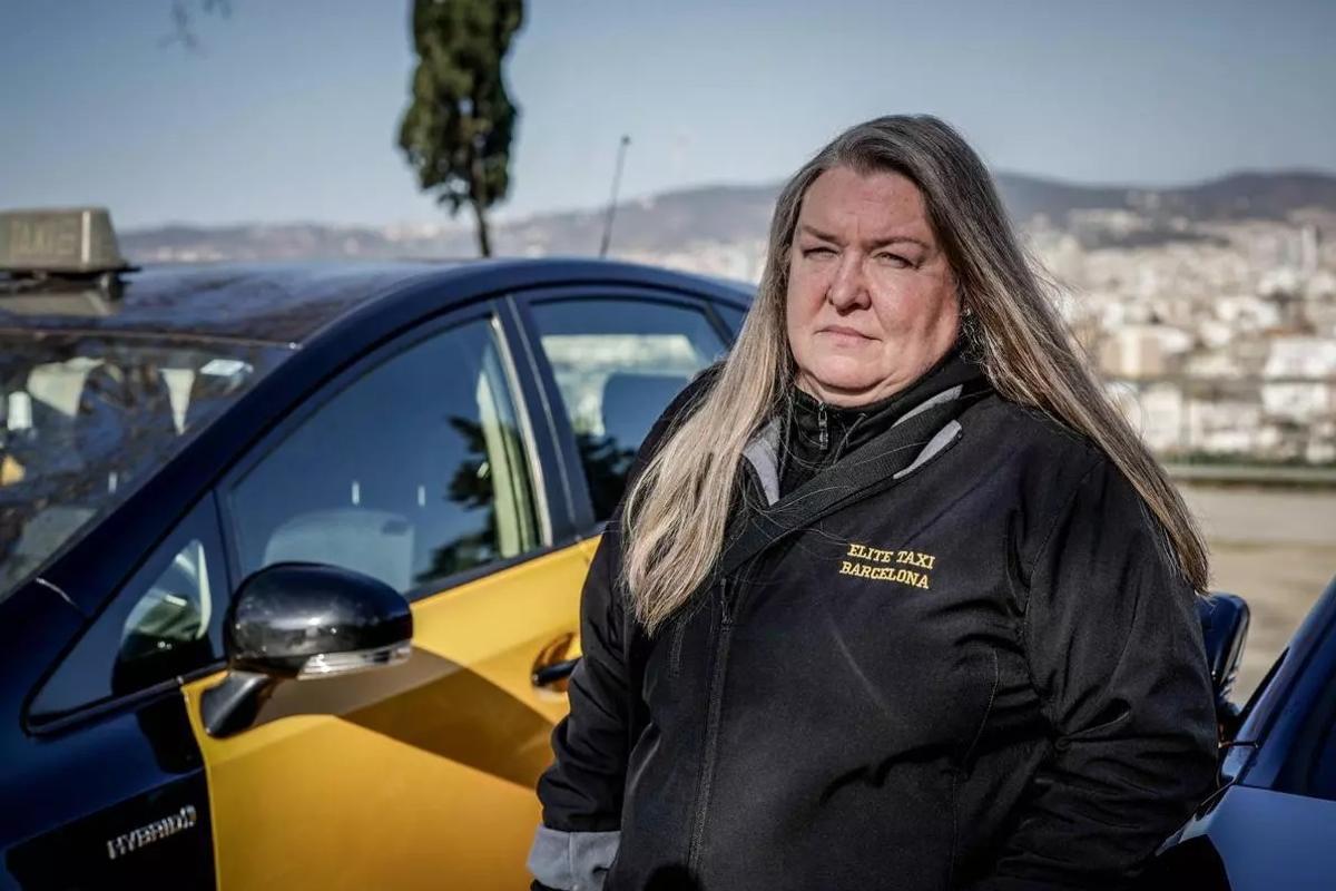 Marian, una de las mujeres taxistas de Barcelona que alzan la voz contra el acoso sexual.