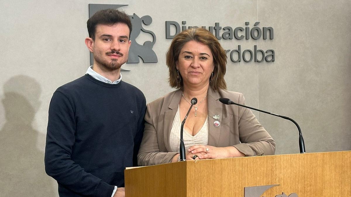 Irene Ruiz y José Manuel Cobo, durante la rueda de prensa en la Diputación de Córdoba.