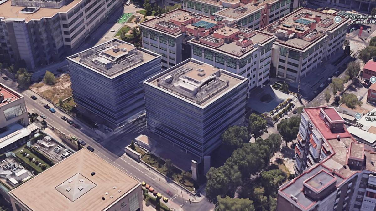 Vista aérea del edificio de oficinas ubicado en en el número 48 de la avenida Manoteras, en Madrid, adquirido por Inbest GPF y la familia García Peralta a BNP Paribas REIM