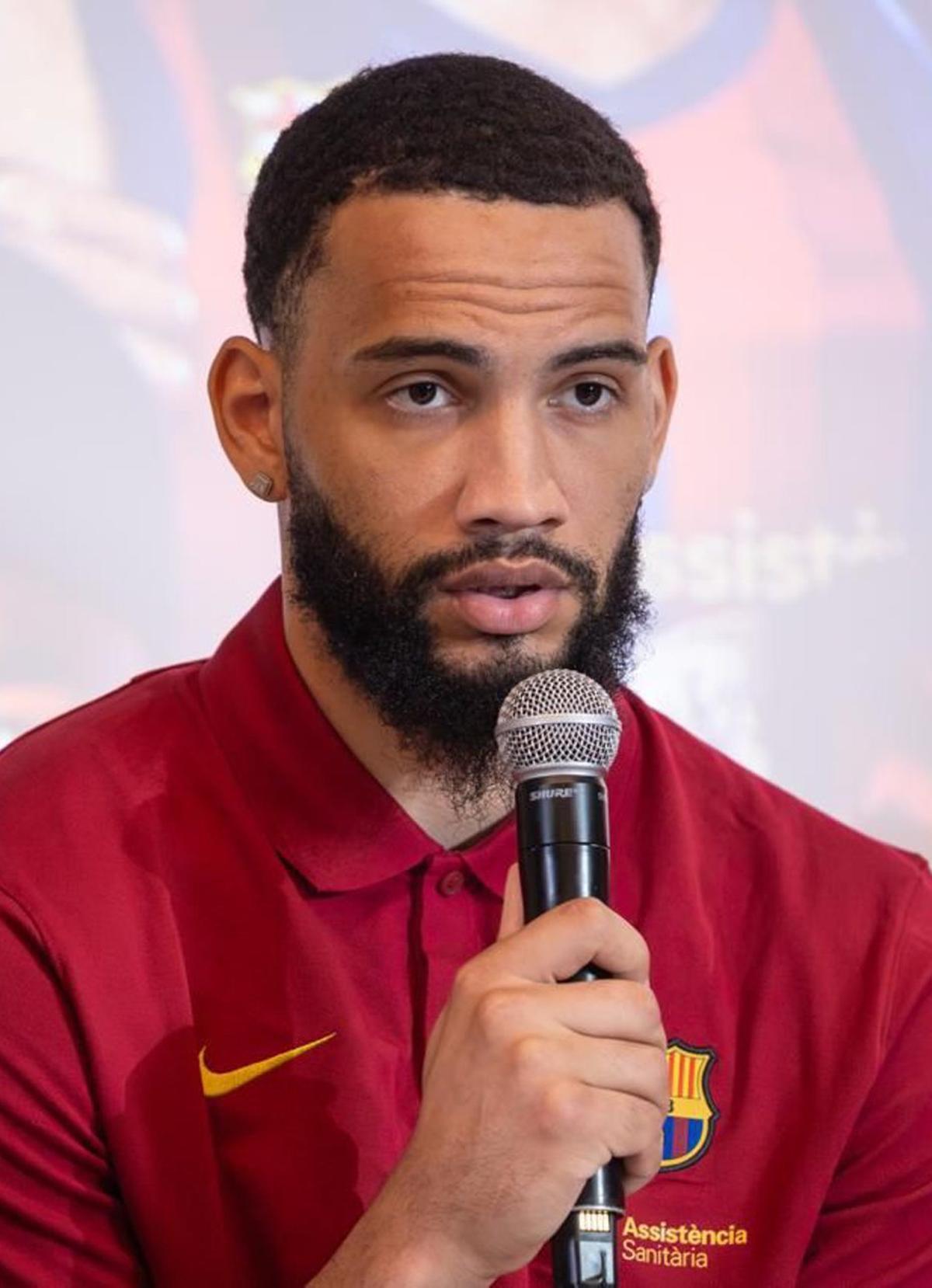 Tyrese Martin, jugador del Barça de bàsquet : "Quan acabi la  meva carrera, em veig ajudant nens desfavorits"