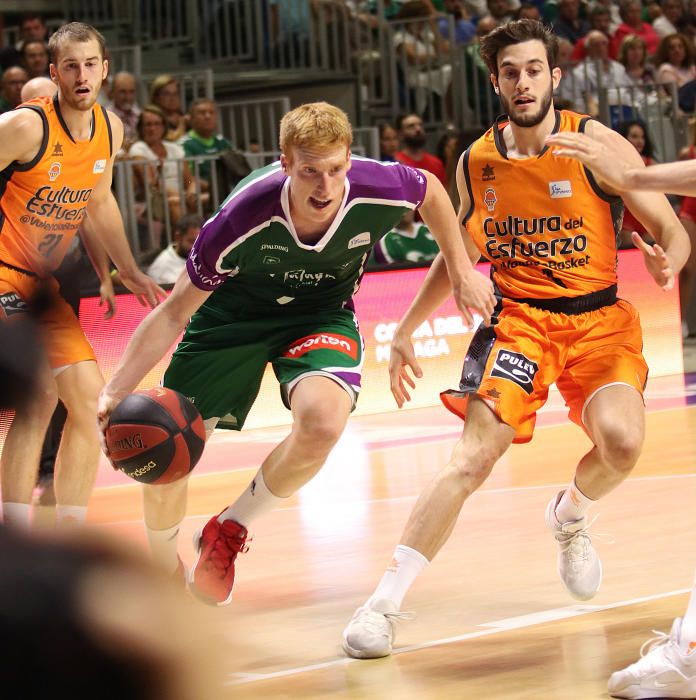 El conjunto de Luis Casimiro, con un inspirado Alberto Díaz (20 puntos), debuta en la Liga Endesa imponiéndose al Valencia Basket