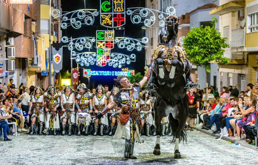 Los Moros y Cristianos de Callosa d''en Sarrià lucen su Entrada Cristiana