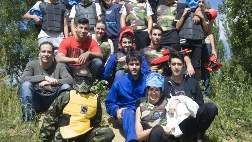 Betanzos celebra el primer torneo de Paintball