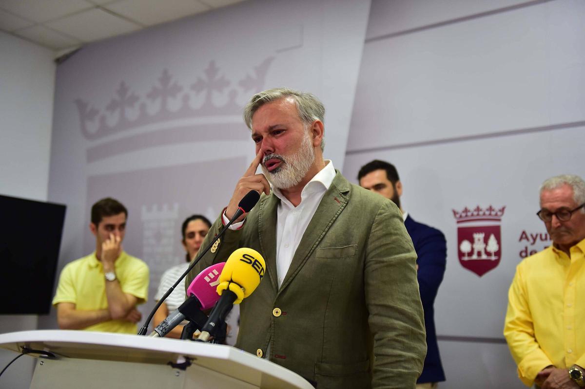 Fotogalería | La rueda de prensa de despedida de Fernando Pizarro, en imágenes