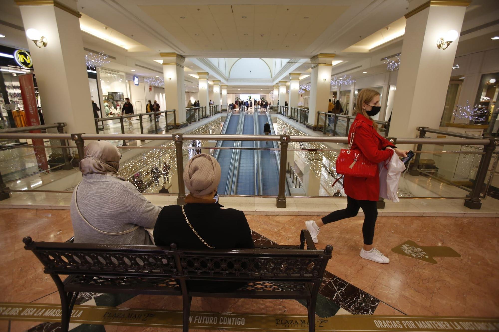 Así está siendo la jornada del Black Friday en Alicante