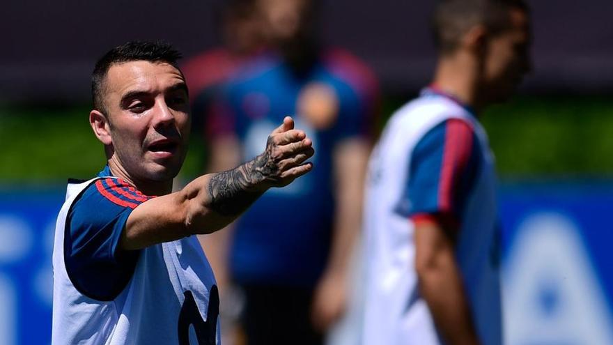 Aspas esta mañana durante los entrenamiento en Krasnodar. // AFP