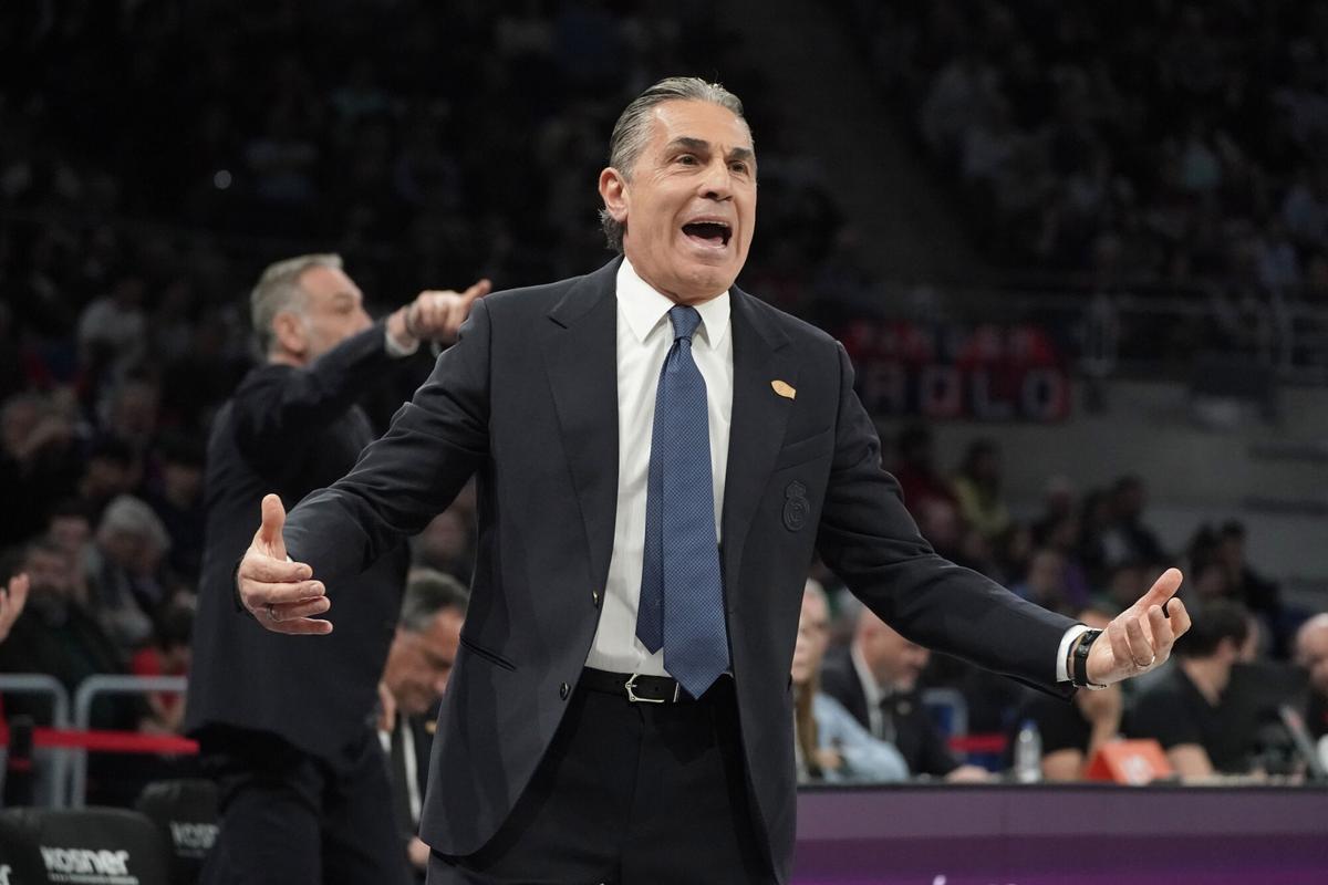 Scariolo lamentó el mal papel de su equipo en los minutos finales que les llevó a la derrota en Vitoria