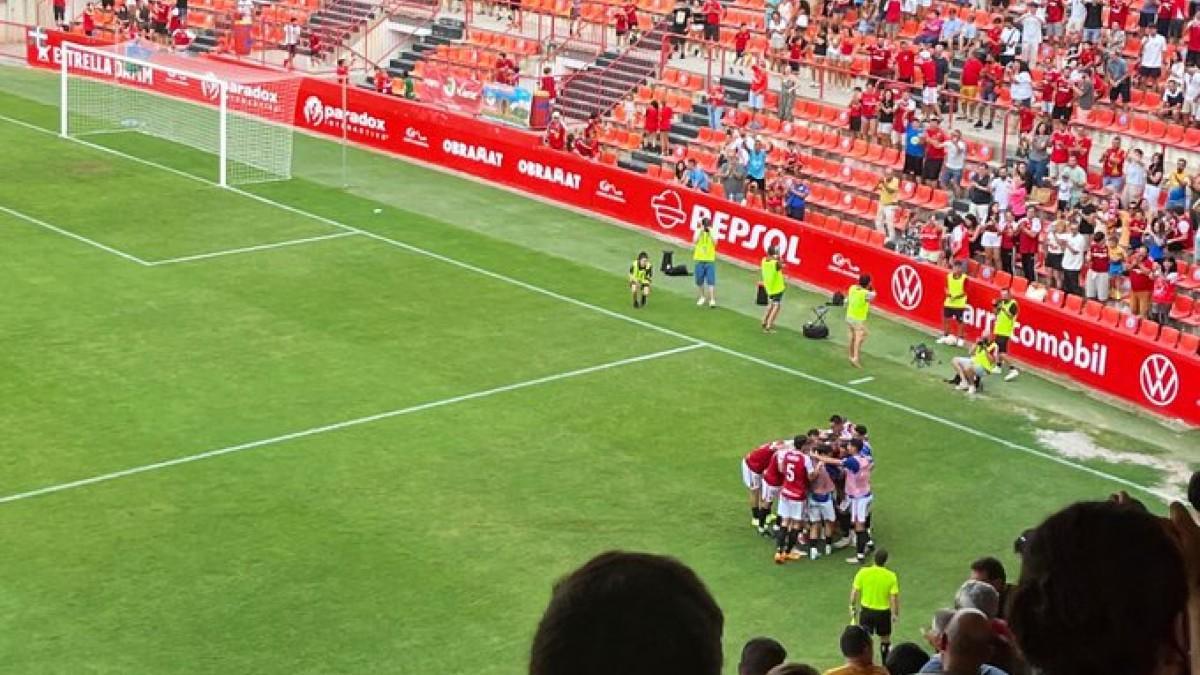 El Nàstic, celebrando su gol