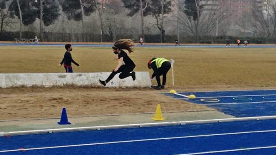 Triatló escolar a l’estadi municipal d’atletisme