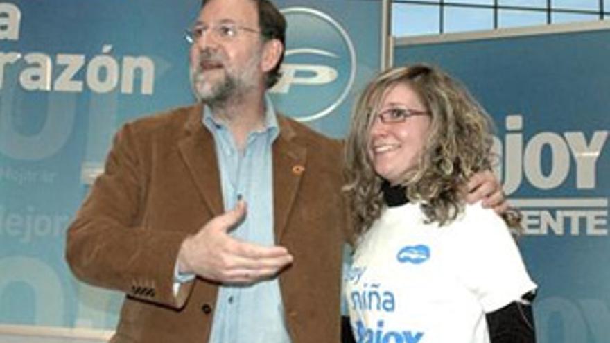 &quot;Las elecciones las va a ganar la niña de Rajoy&quot;, según el líder popular