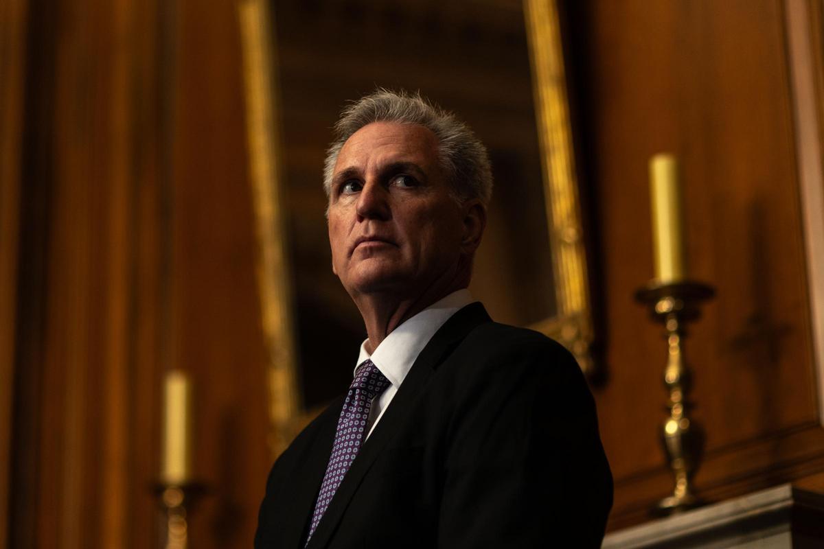 El presidente de la Cámara de Representantes, el republicano Kevin McCarthy, durante la rueda de prensa que ofreció para informar de la prórroga para negociar los presupuestos. El presidente de la Cámara de Representantes, el republicano Kevin McCarthy, durante la rueda de prensa que ofreció para informar de la prórroga para negociar los presupuestos.