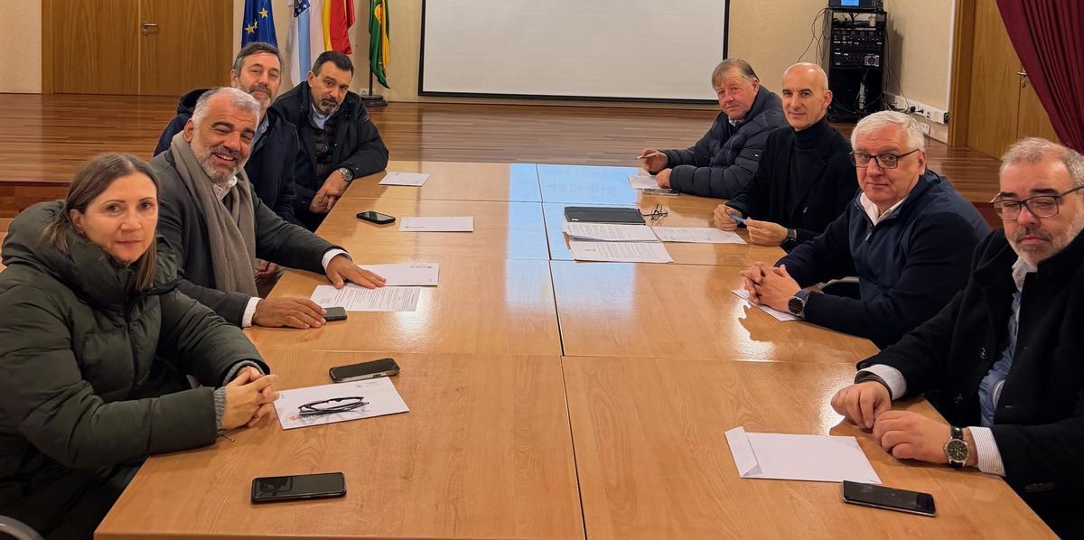 Los alcaldes anuncian un frente común contra el cierre de Losán