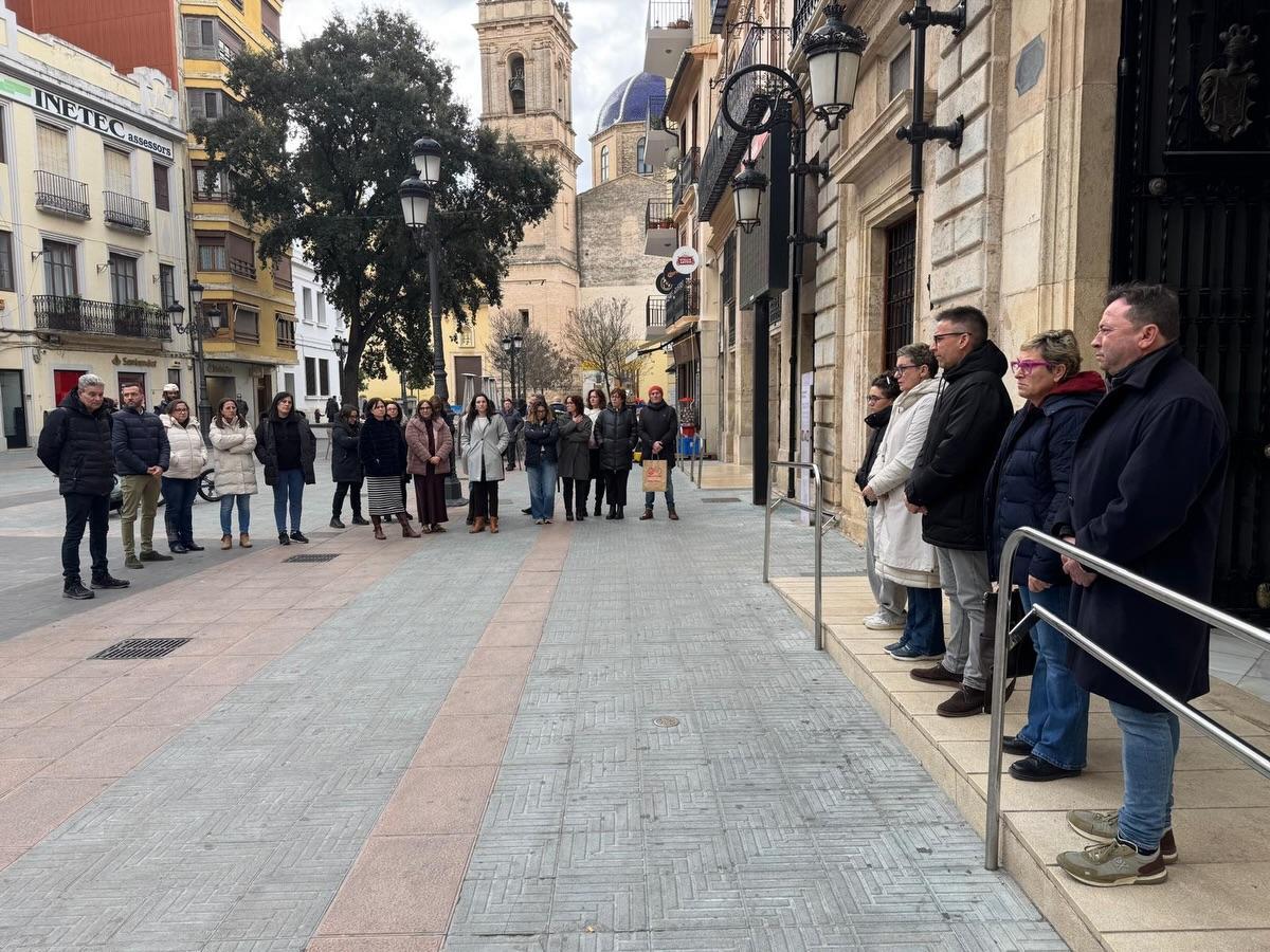 Minuto de silencio en Sueca.