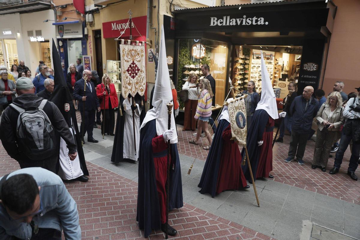 Semana Santa 2025: Así ha sido la procesión de los Estandartes
