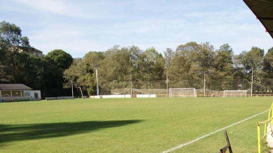 Campo de El Soutón, en Vegadeo.