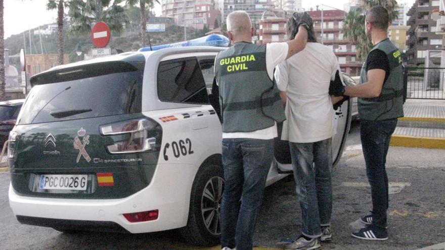 Detenido por robar en varias casas en el Puerto de Mazarrón