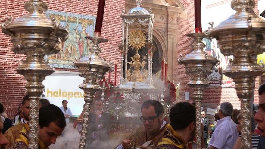 Procesión eucarística con motivo de la Octava del Corpus.