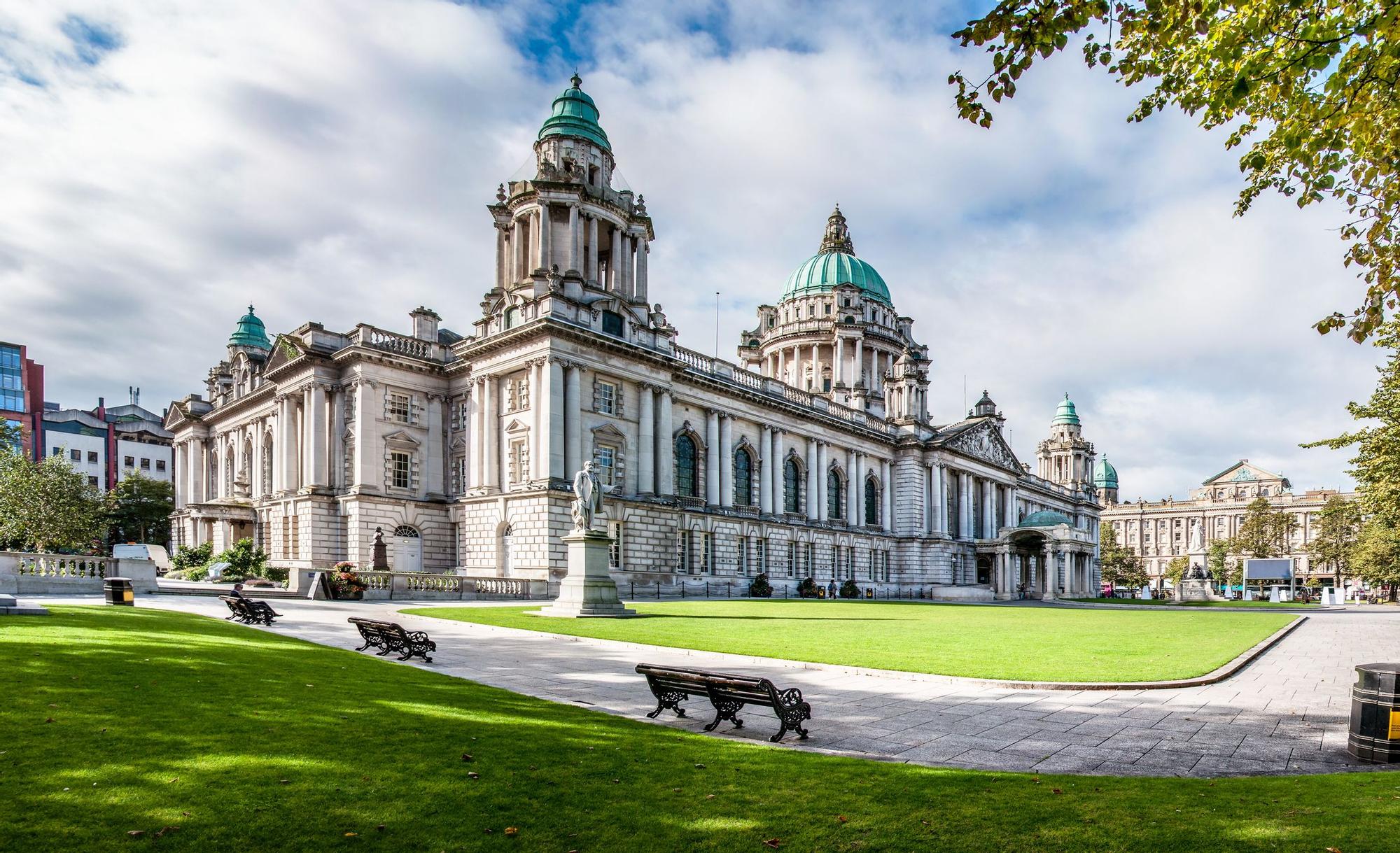 El ayuntamiento es uno de los monumentos más bellos de Belfast