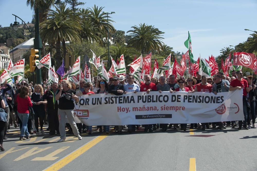 Los jubilados malagueños se concentran para defender las pensiones