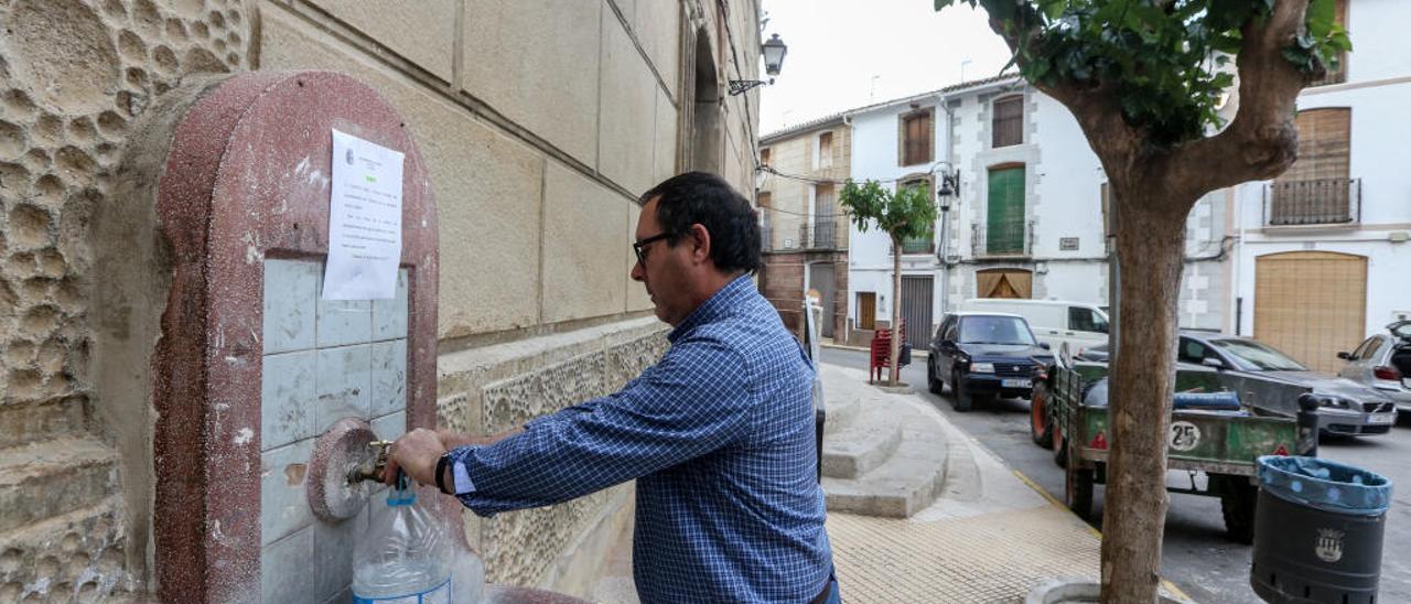 Tàrbena se conecta a otro pozo para garantizar el suministro de agua en época de sequía