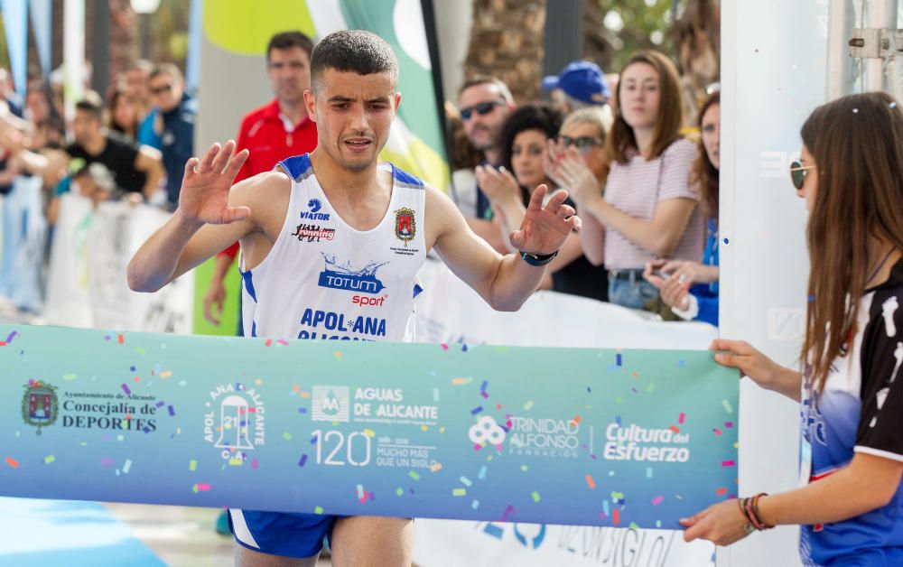 Hamid se adjudica el Medio Maratón de Alicante.