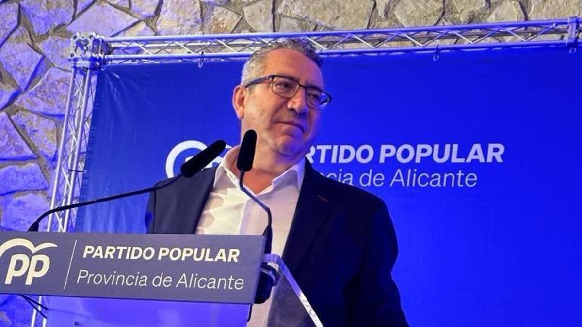 El presidente provincial del PP, Toni Pérez arremte contra la tasa turística