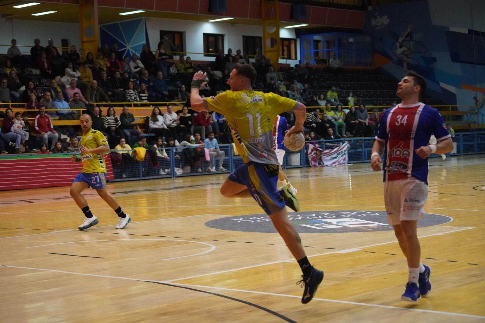 GALERÍAI | Las mejores imágenes del encuentro entre el Balonmano Zamora y el CD Agustinos