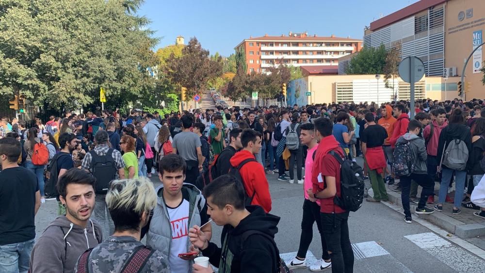 Respostes a la sentència: centenars de persones es manifesten a Manresa contra la sentència